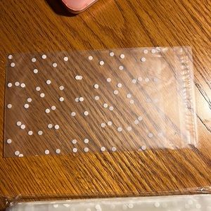 Self adhesive Candy/Cookie/Treat bags. Polka dot design. 200 pcs